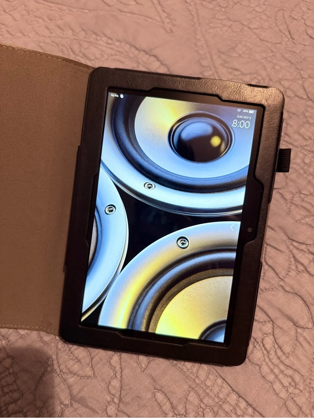 Amazon Kindle Fire HDX 7 3rd Gen 32GB WiFi Tablet + Fintie Mandala Case